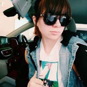 Meet your Posher, Belle